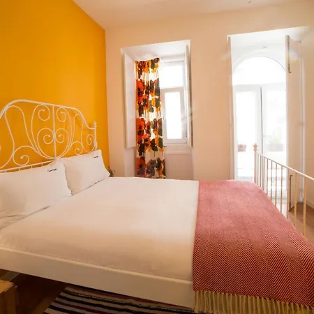 Flh Anjos City View Апартаменты *